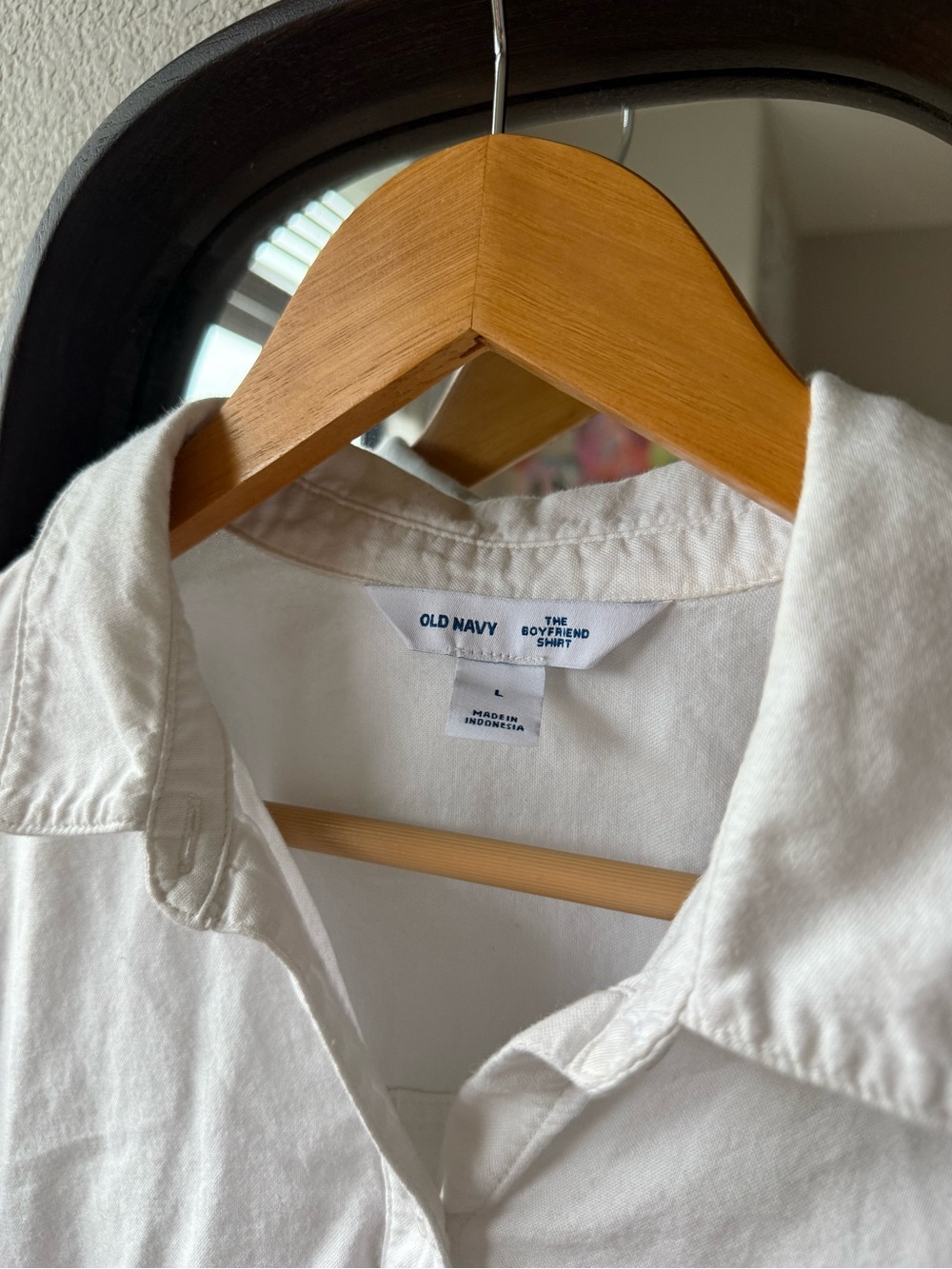 Old Navy White Classic Long Sleeve Button-Down Shirt - Size Large - Picture 3 of 6
